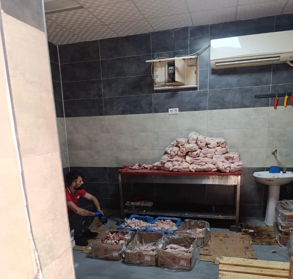Diyarbakır’da 4 işletmeye ceza, bin 527 kilo ürün imha edildi

