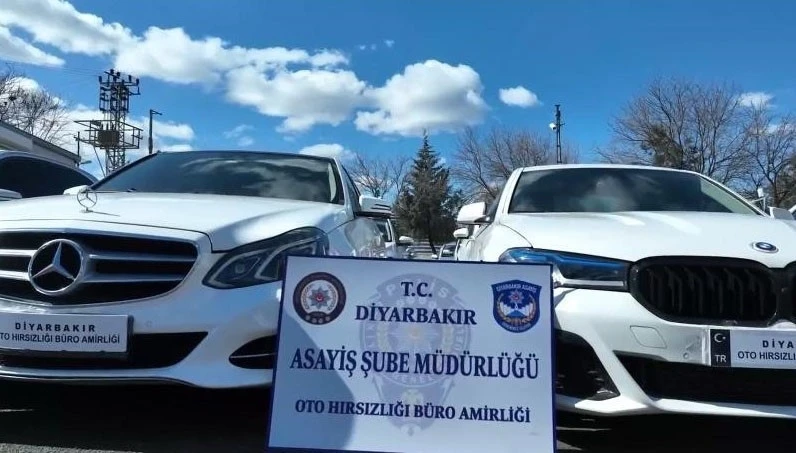 Diyarbakır’da ağır hasarlı araçları usulsüz &quot;change&quot; yapan 10 sanığa 225 yıla kadar hapis istemi
