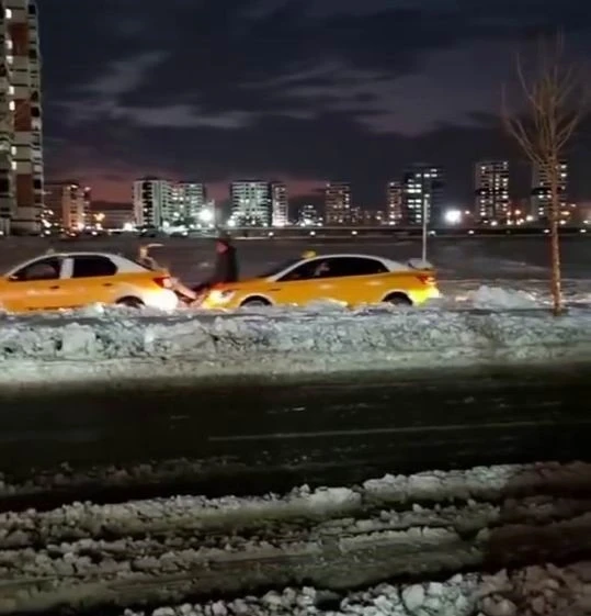 Diyarbakır&rsquo;da akıllara durgunluk veren dayanışma
