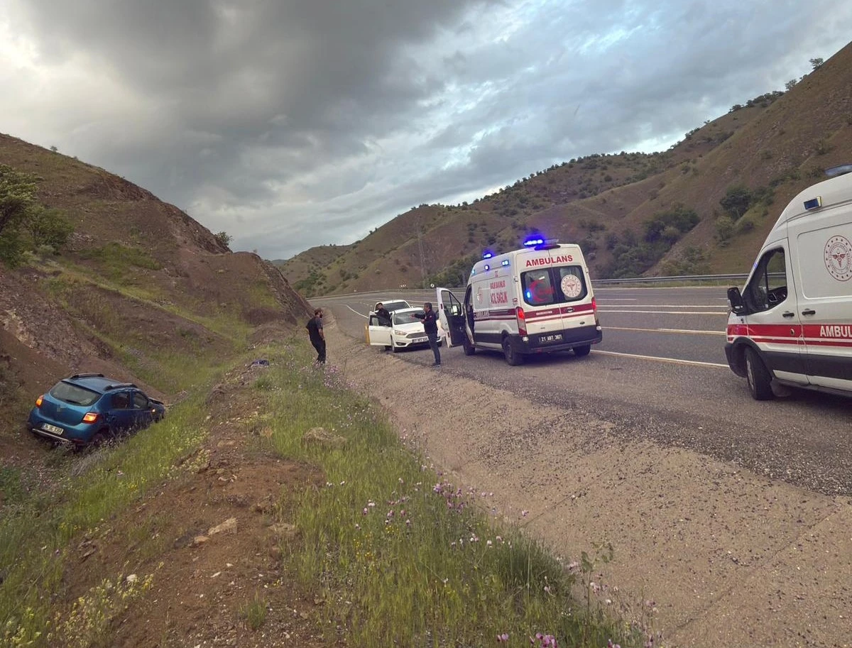 Diyarbakır&rsquo;da feci kaza: 1 &ouml;l&uuml;, 3 yaralı
