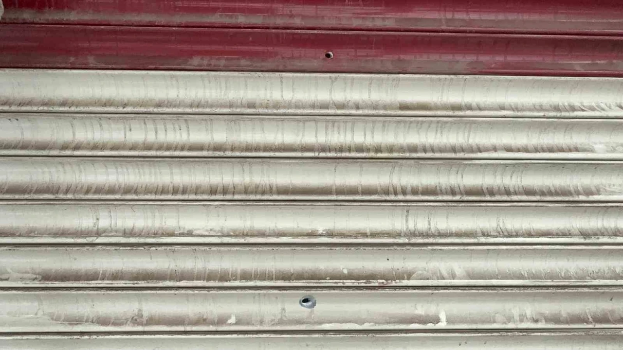 Diyarbakır&rsquo;da iş yerine silahlı saldırı
