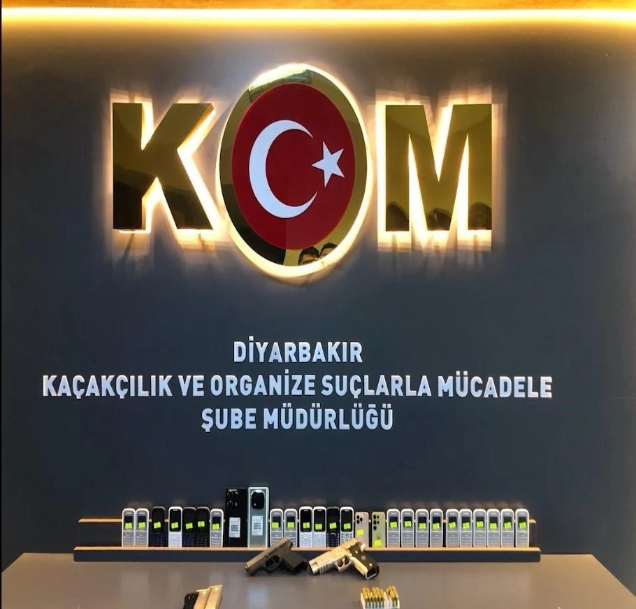 Diyarbakır’da nisanda çok sayıda kaçak ürün ele geçirildi: 5 tutuklama
