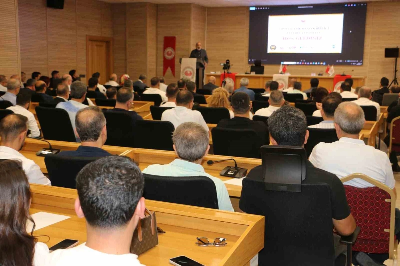 Diyarbakır’da ’Optisyenlik Meslek Birliği Eğitim Çalıştayı’ 