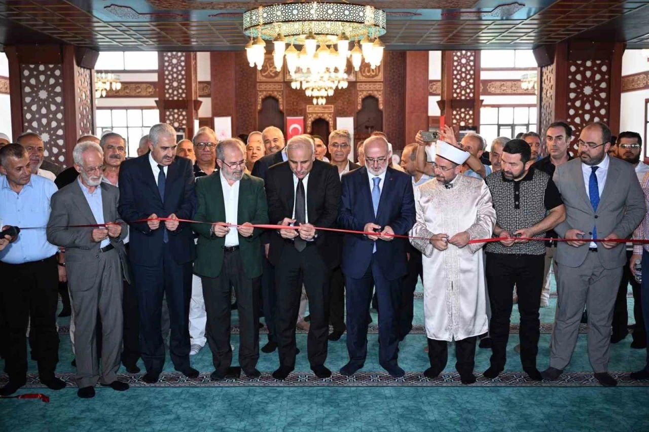 Diyarbakır’da Rahmet-İ Rahman Camii dualarla açıldı
