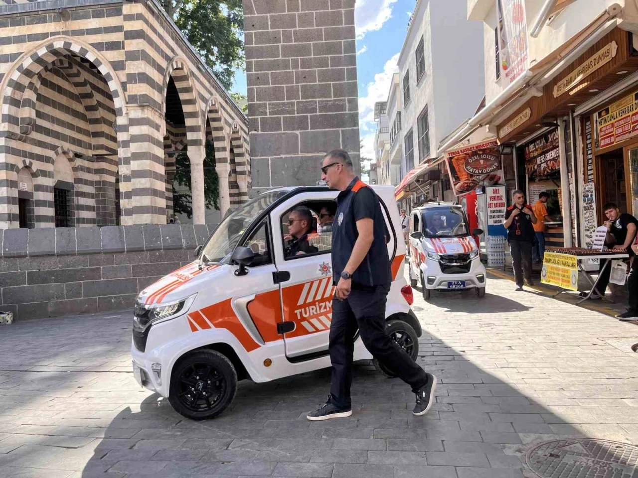 Diyarbakır’da Turizm Polisi, tahsis edilen araçlarla devriye atacak
