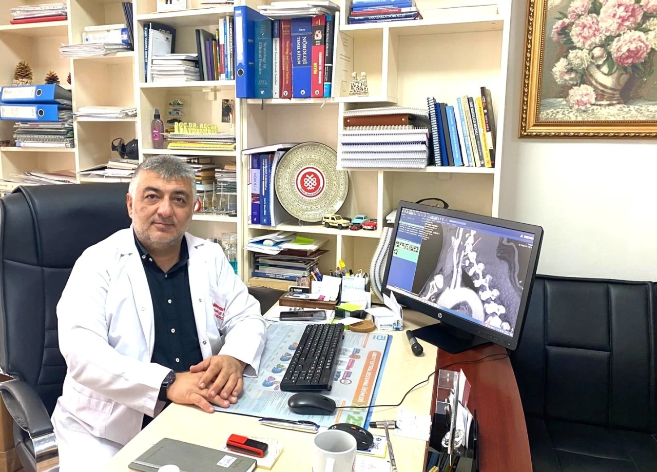 Doç. Dr. Recep Baydemir: "İnme önlenebilir ve tedavi edilebilir bir hastalık"