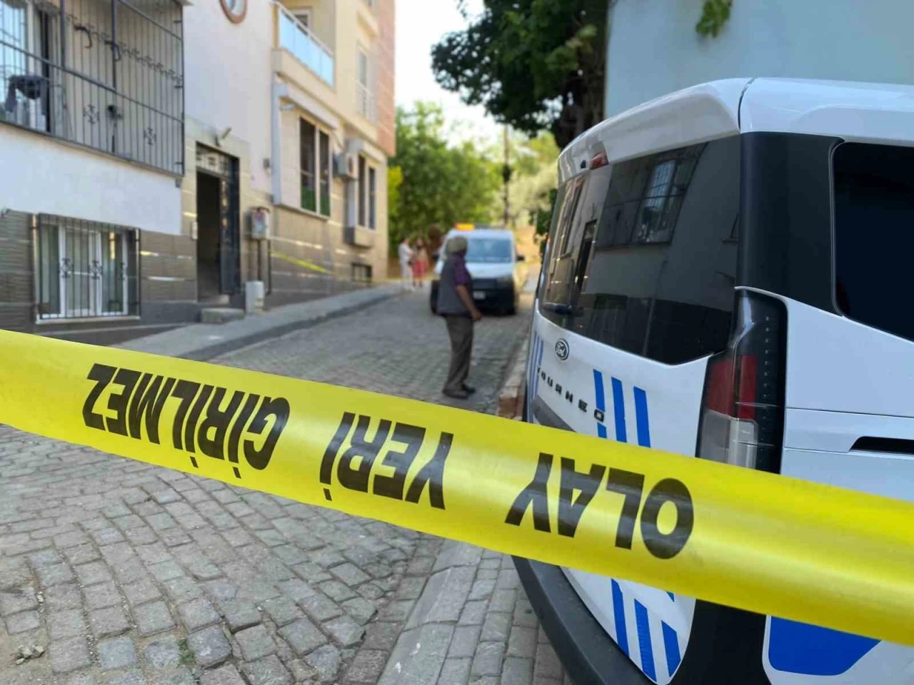 Doğalgazı a&ccedil;arak intihar girişiminde bulunan şahıs hastanede tedavi altına alındı
