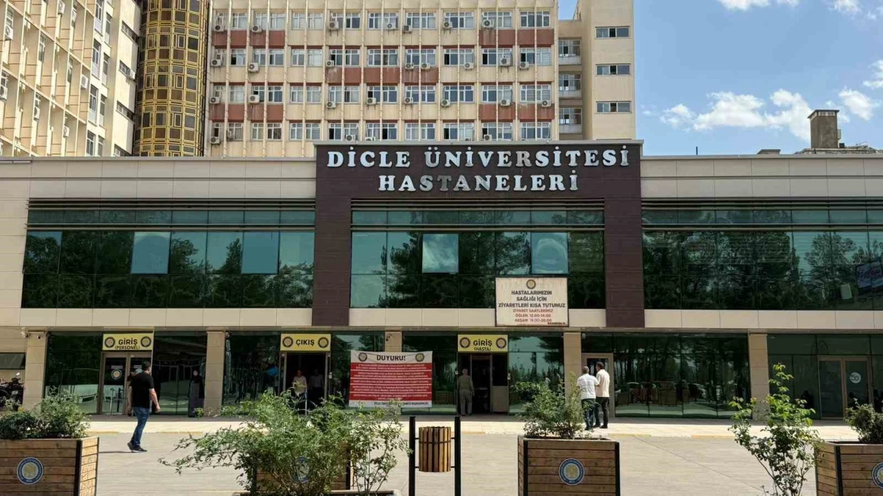 Doğum iznine çıkmak isteyen başhemşirenin görevinden olduğu iddiası
