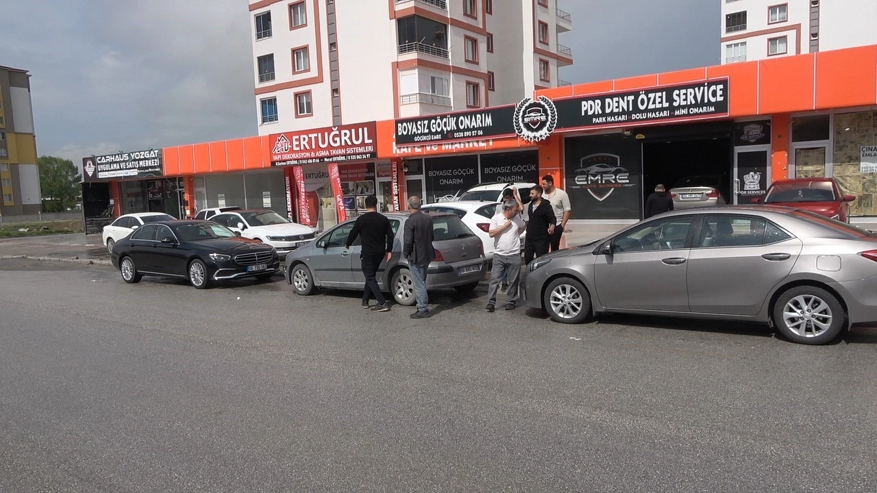 Dolu araçları vurdu, araç sahipleri ustaların yolunu tuttu
