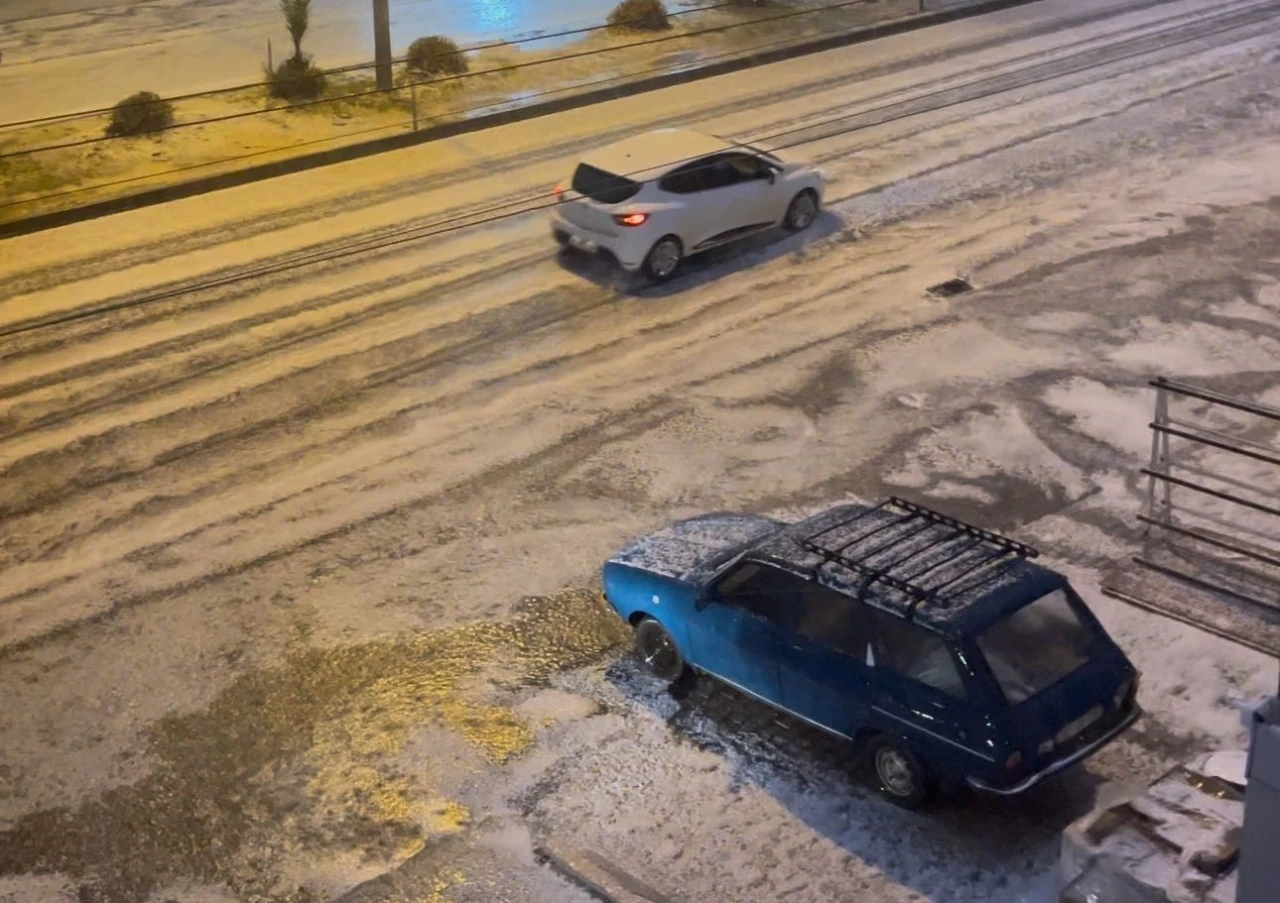 Dolu bu kez Bozyazı&rsquo;yı vurdu
