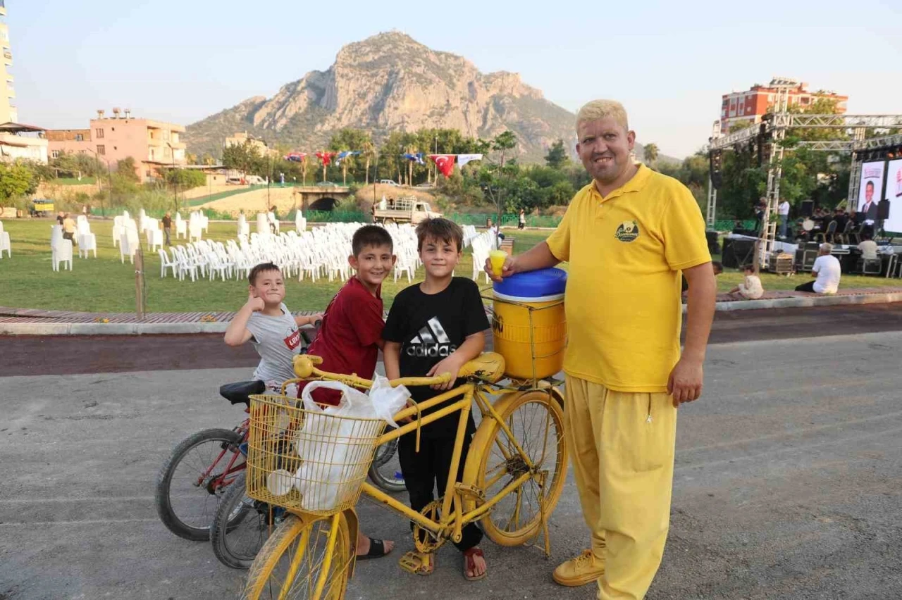 Dondurma i&ccedil;in civciv oldu
