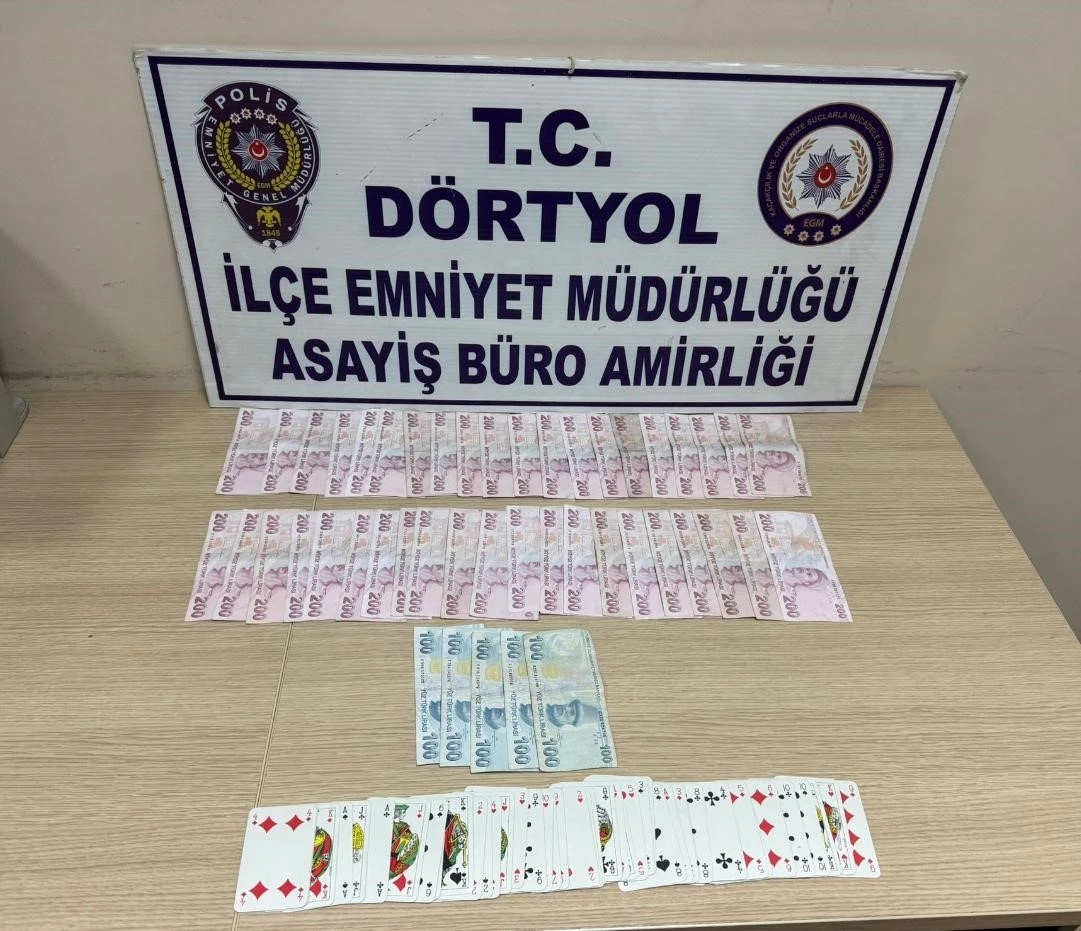 Dörtyol’da kumar oynayan 13 şahsa 120 bin 211 TL para cezası uygulandı
