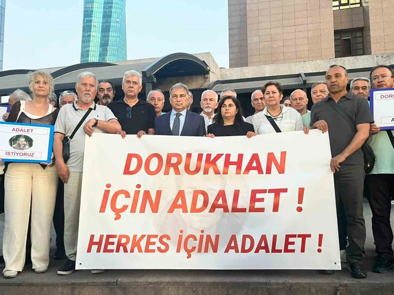 Dorukhan B&uuml;y&uuml;kışık davasında acılı anneden "Kamera kayıtları nerede?" tepkisi
