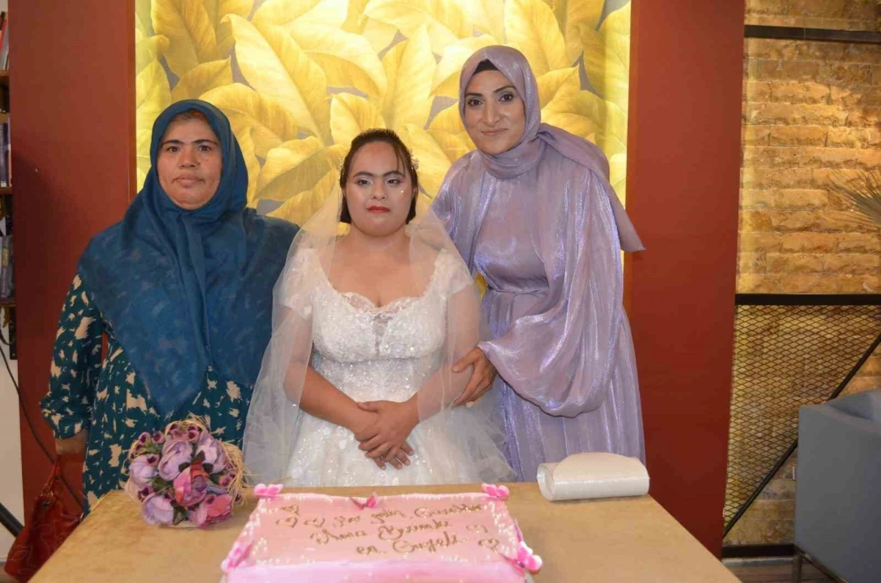 Down sendromlu Nisan Nur’un gelinlik hayali gerçek oldu

