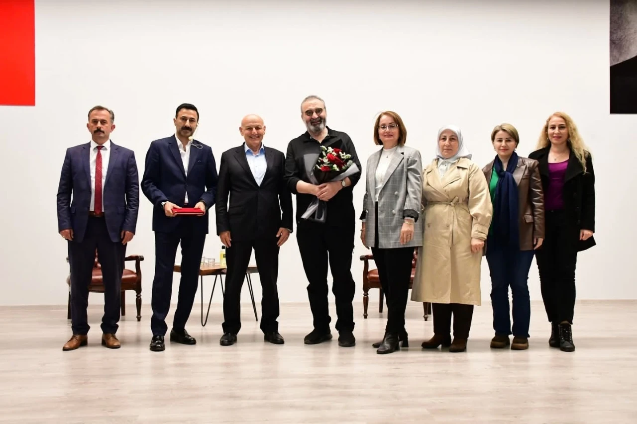 Dr. Senai Demirci’den Terme’de &quot;Namaz Psikolojisi&quot; sunumu
