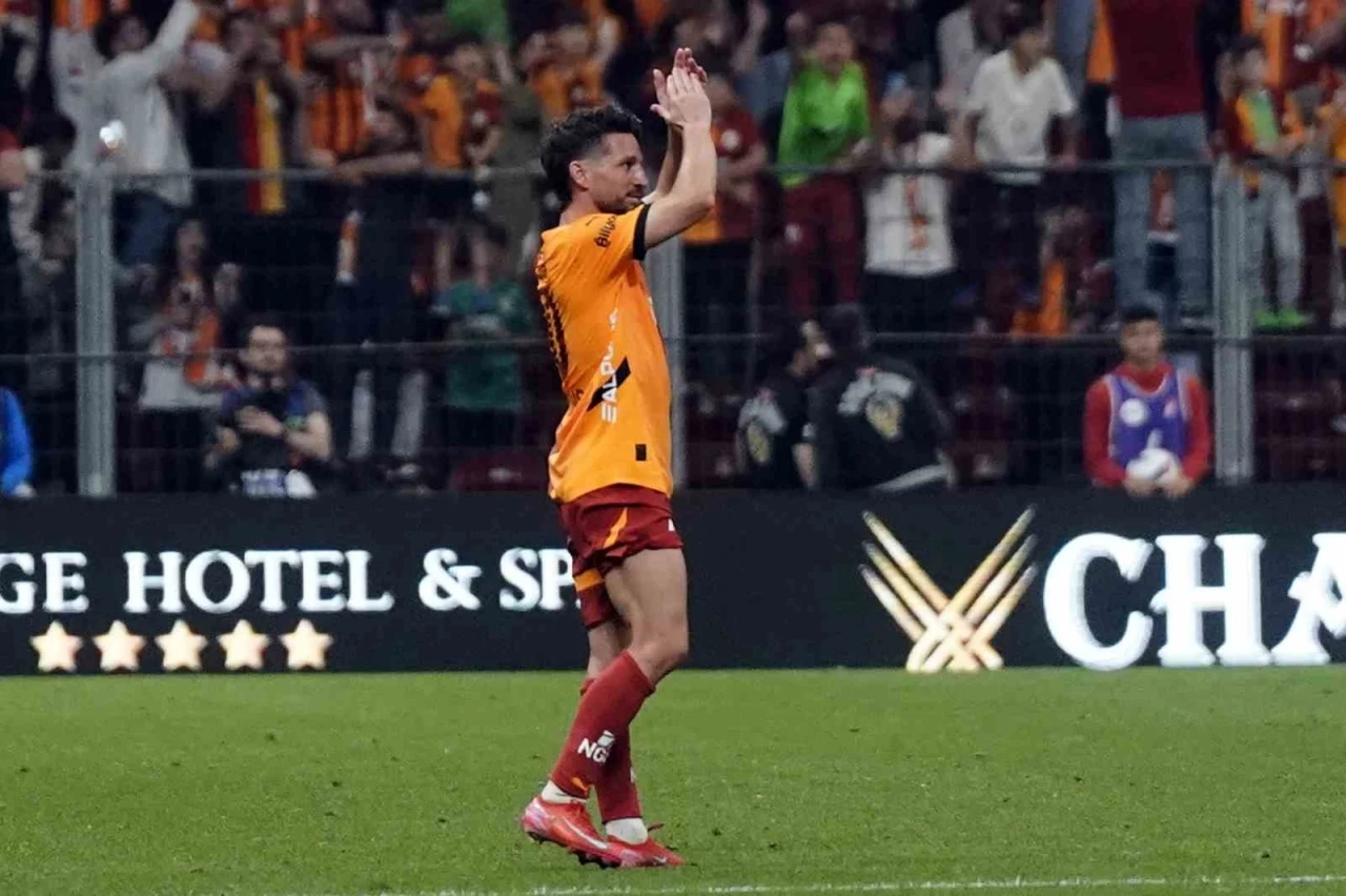 Dries Mertens, golle veda etti
