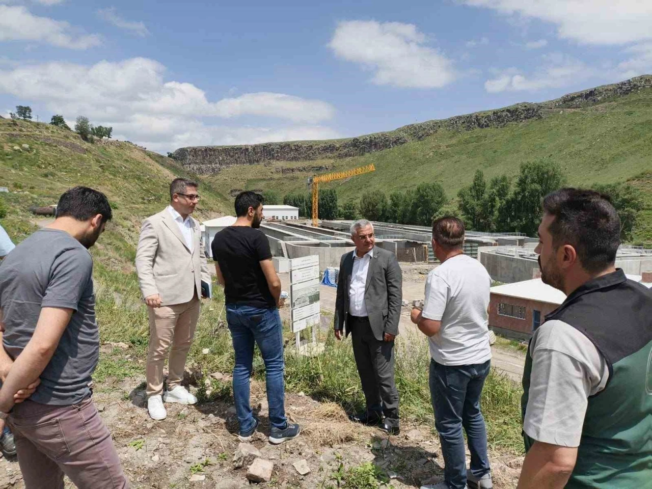 DSİ&rsquo;den Kars&rsquo;ta yatırımlara yakın takip: Atıksu Tesisi ve Kağızman Barajı yerinde incelendi
