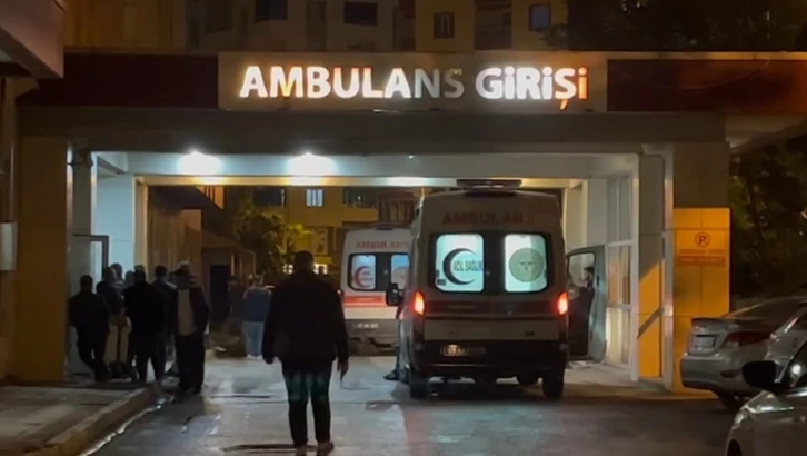 D&uuml;ğ&uuml;nde 2 kişiyi yaralayan maganda tutuklandı
