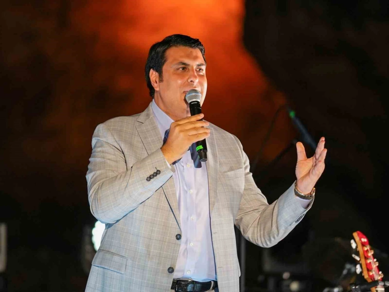 D&uuml;l&uuml;k&rsquo;te tarih, sanat ve mutluluk dolu bir gece
