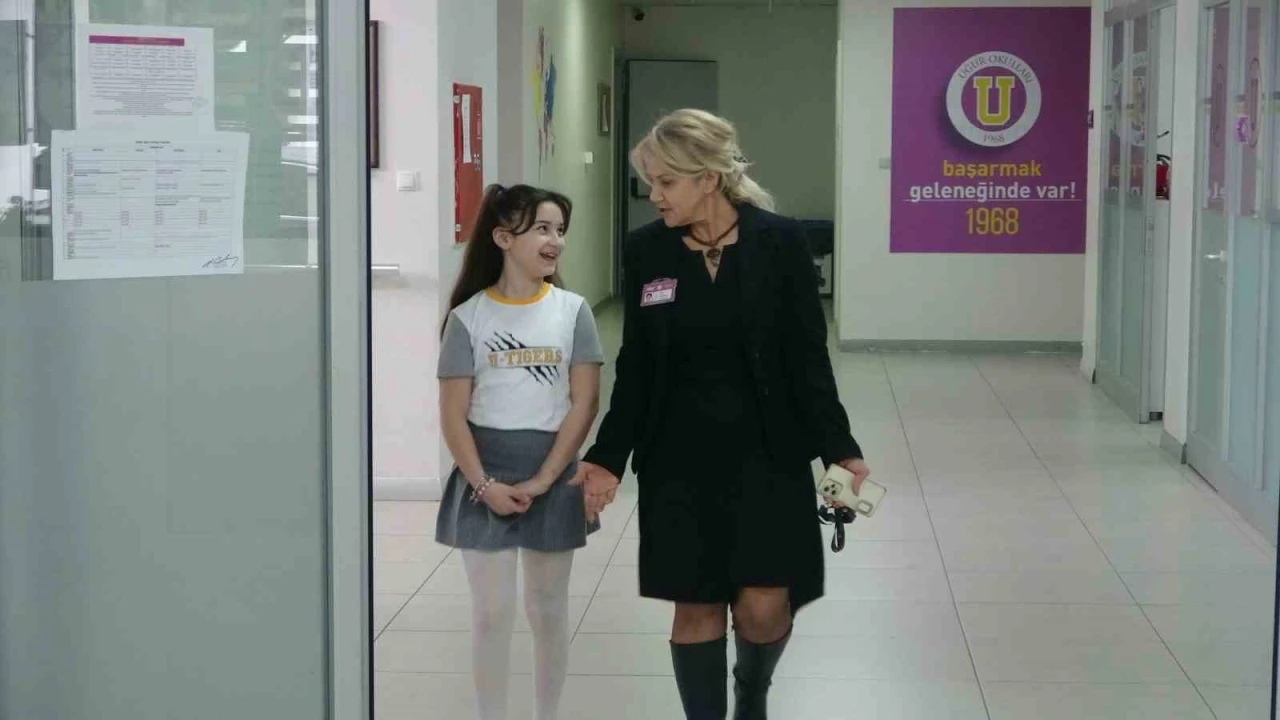 D&uuml;nya birincisi Lina&rsquo;dan Cumhurbaşkanı Erdoğan&rsquo;a: "23 Nisan&rsquo;da koltuğunuza oturabilir miyim?"
