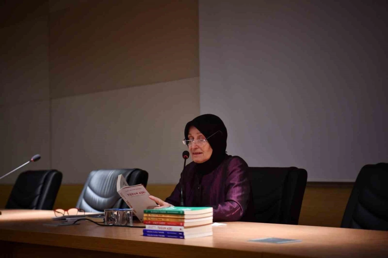 Dünya çapında başarı kazanan balerin, İslam’a uzanan yolculuğunu öğrencilerle paylaştı
