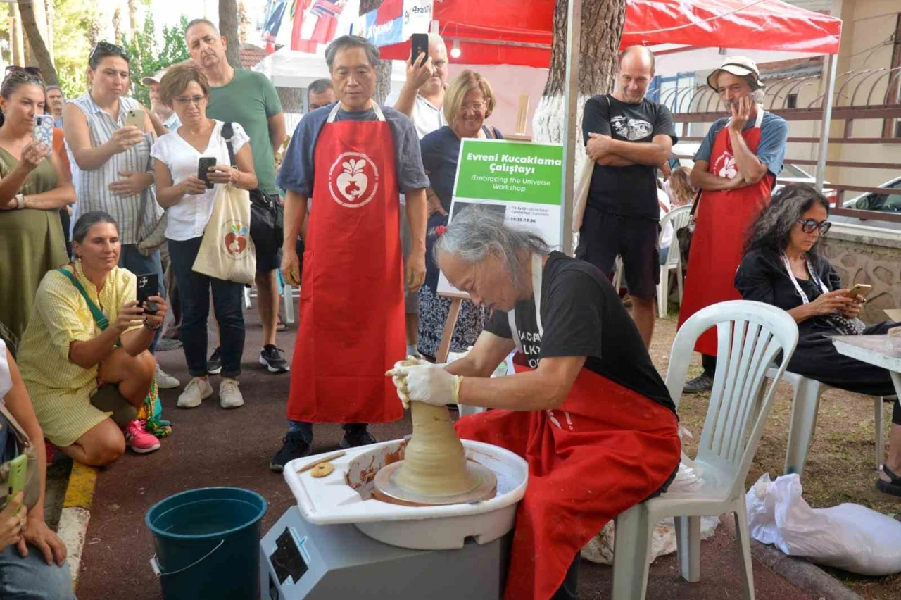 Dünya, çömleğin kalbi Menemen’de buluşuyor
