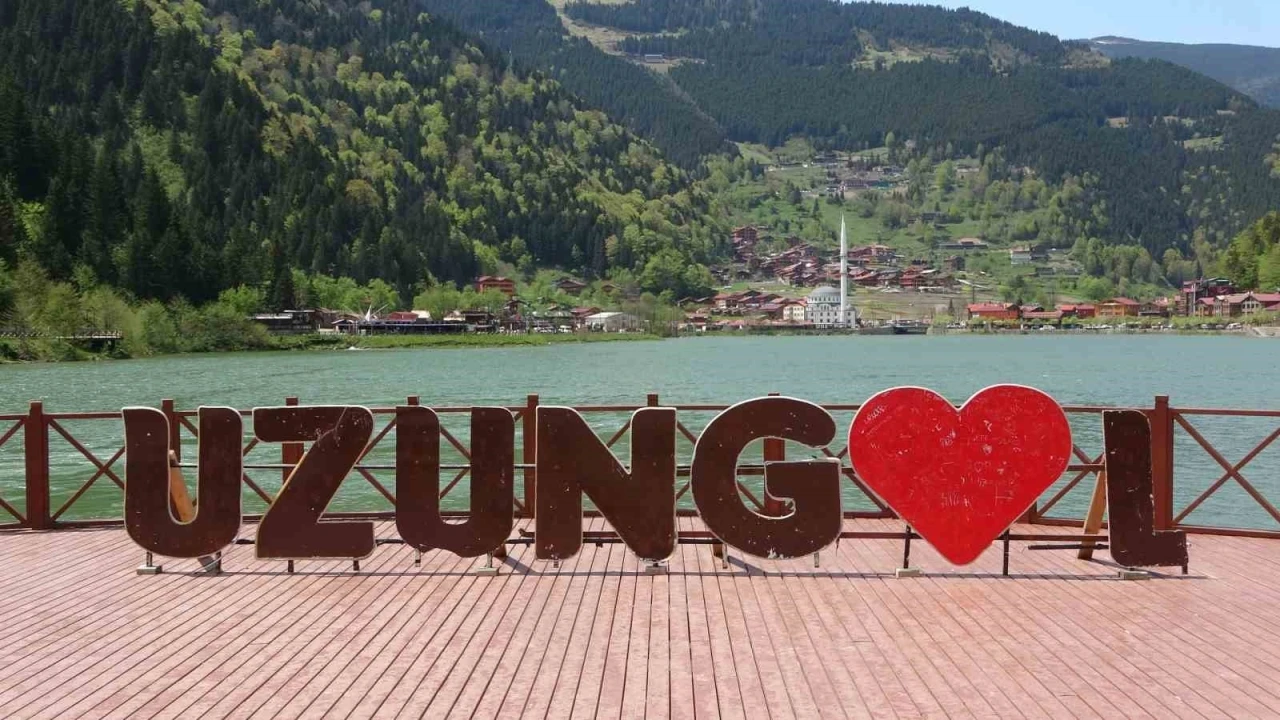 Dünyaca ünlü Uzungöl’de yeni turizm sezonu için geri sayım başladı
