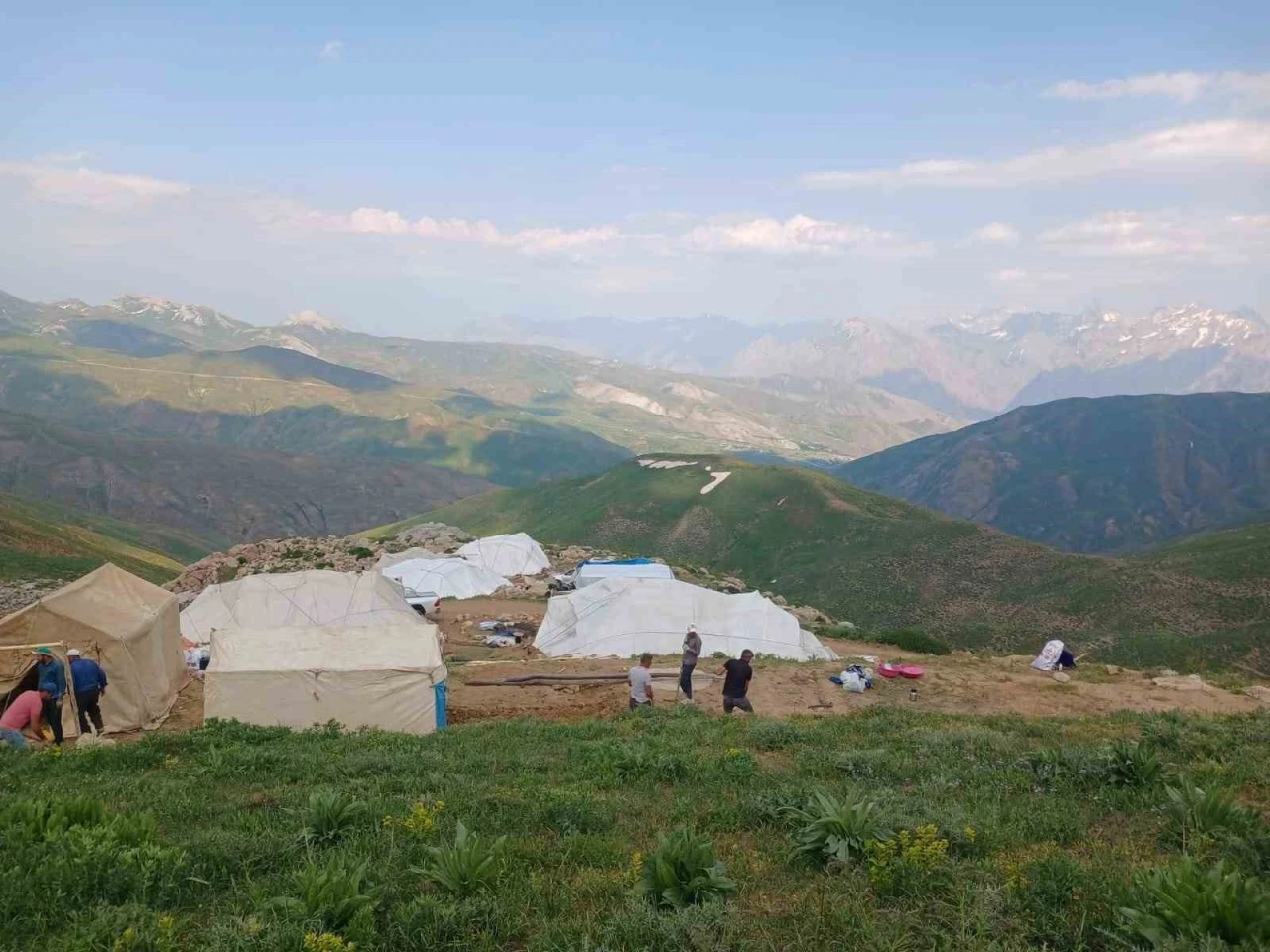 Durankaya yaylalarında &ccedil;adırlar kuruldu
