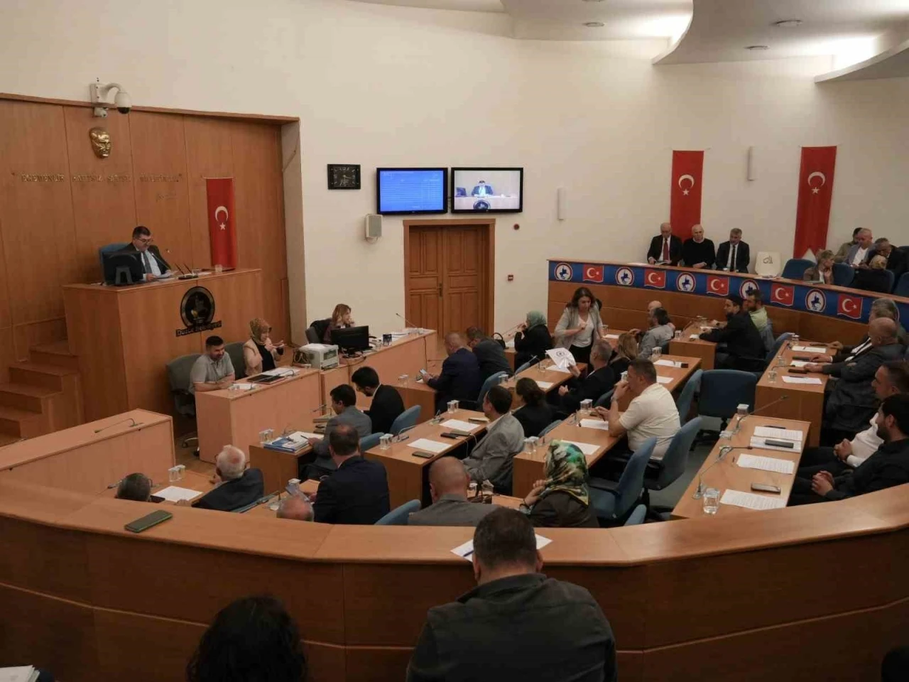Düzce Belediye Meclisi 26 gündem maddesini görüştü
