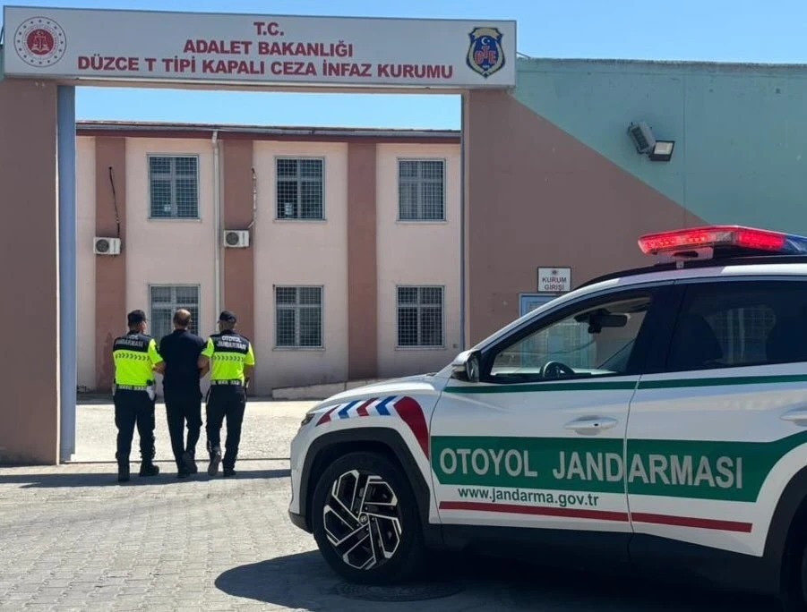 Düzce’de 19 bin 561 kişi sorgulandı 13 kişi tutuklandı
