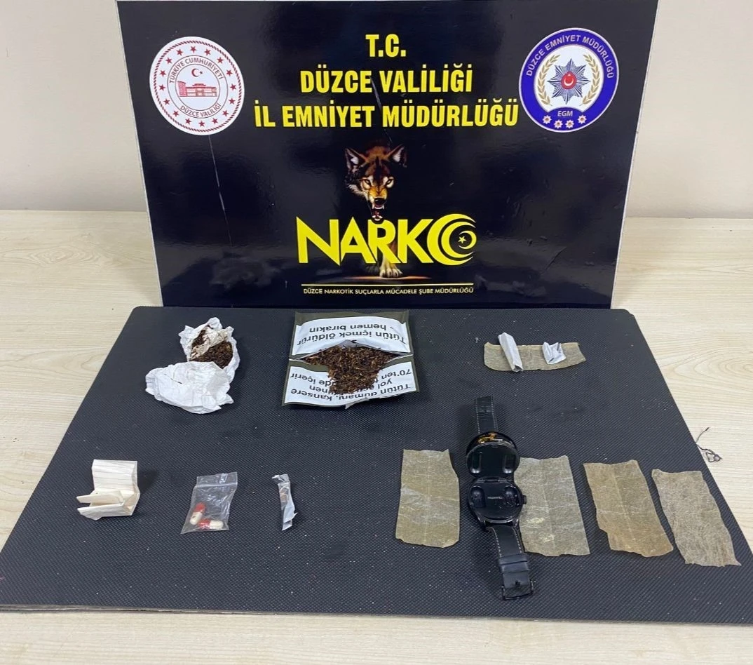 Düzce’de 2 uyuşturucu taciri tutuklandı
