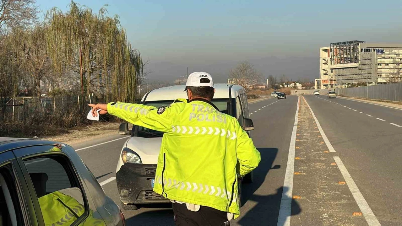 Düzce’de 240 araç trafik men edildi
