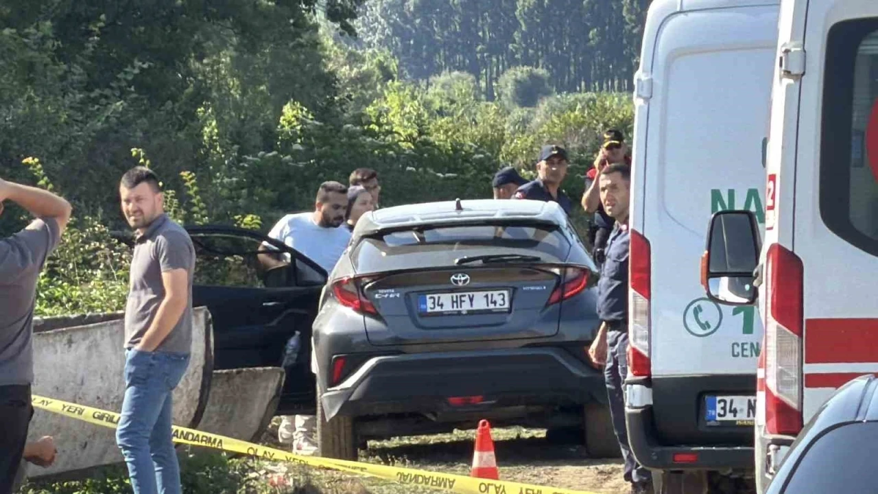 D&uuml;zce&rsquo;de 29 yaşındaki gen&ccedil; aracında &ouml;l&uuml; bulundu
