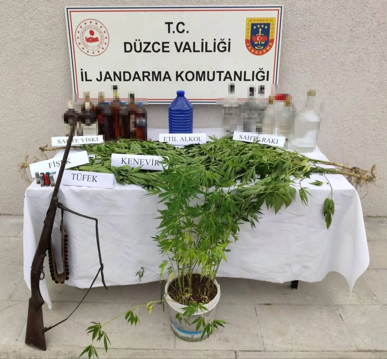 Düzce’de 46 şahsa uyuşturucudan işlem yapıldı