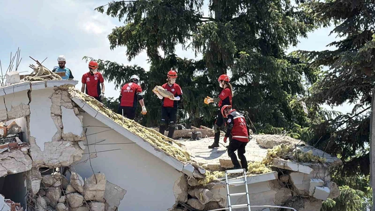 Düzce’de 9 ilin katılımıyla bölgesel deprem tatbik