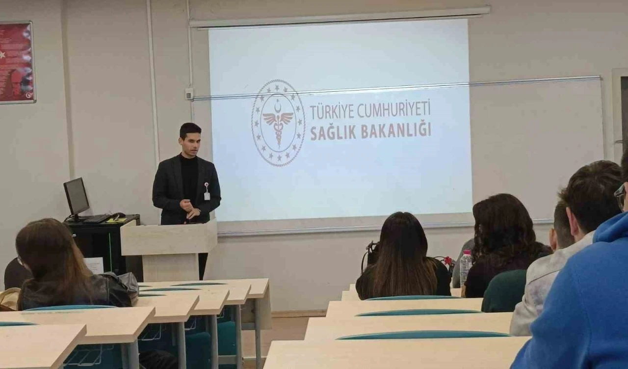Düzce’de bebek, çocuk ve genç akademisi eğitim yapıldı
