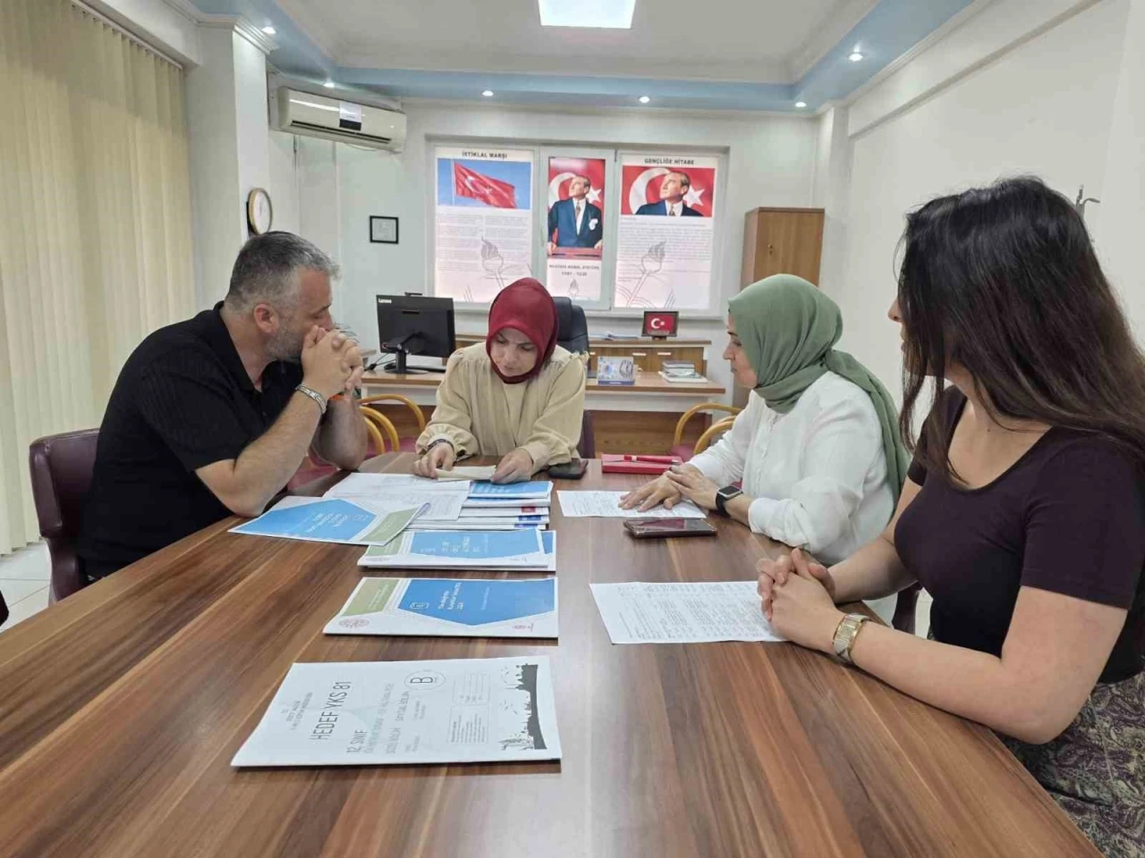 D&uuml;zce&rsquo;de eğitimin yol haritası masaya yatırıldı
