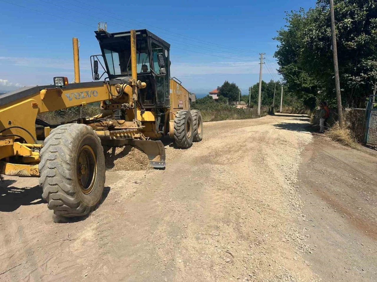 D&uuml;zce&rsquo;de k&ouml;ylerde alt yapı &ccedil;alışmaları s&uuml;r&uuml;yor
