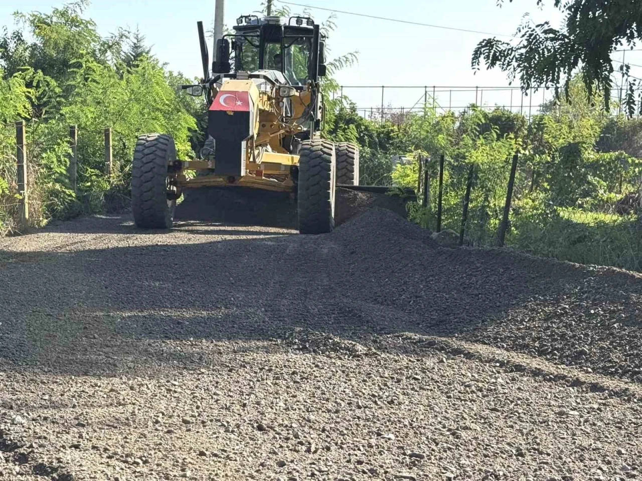 Düzce’de köylerde yeni yollar açılıyor
