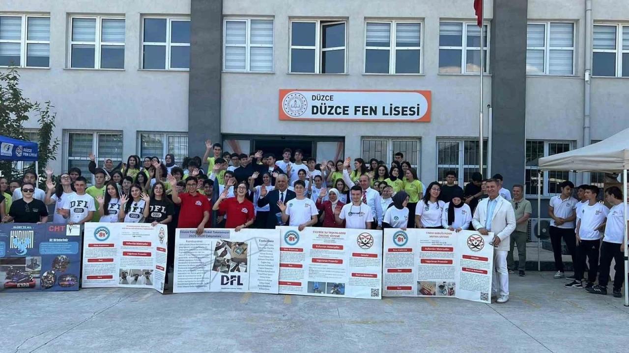 D&uuml;zce&rsquo;de &ouml;ğrencilerin bilim ve sanat projeleri g&ouml;r&uuml;c&uuml;ye &ccedil;ıktı

