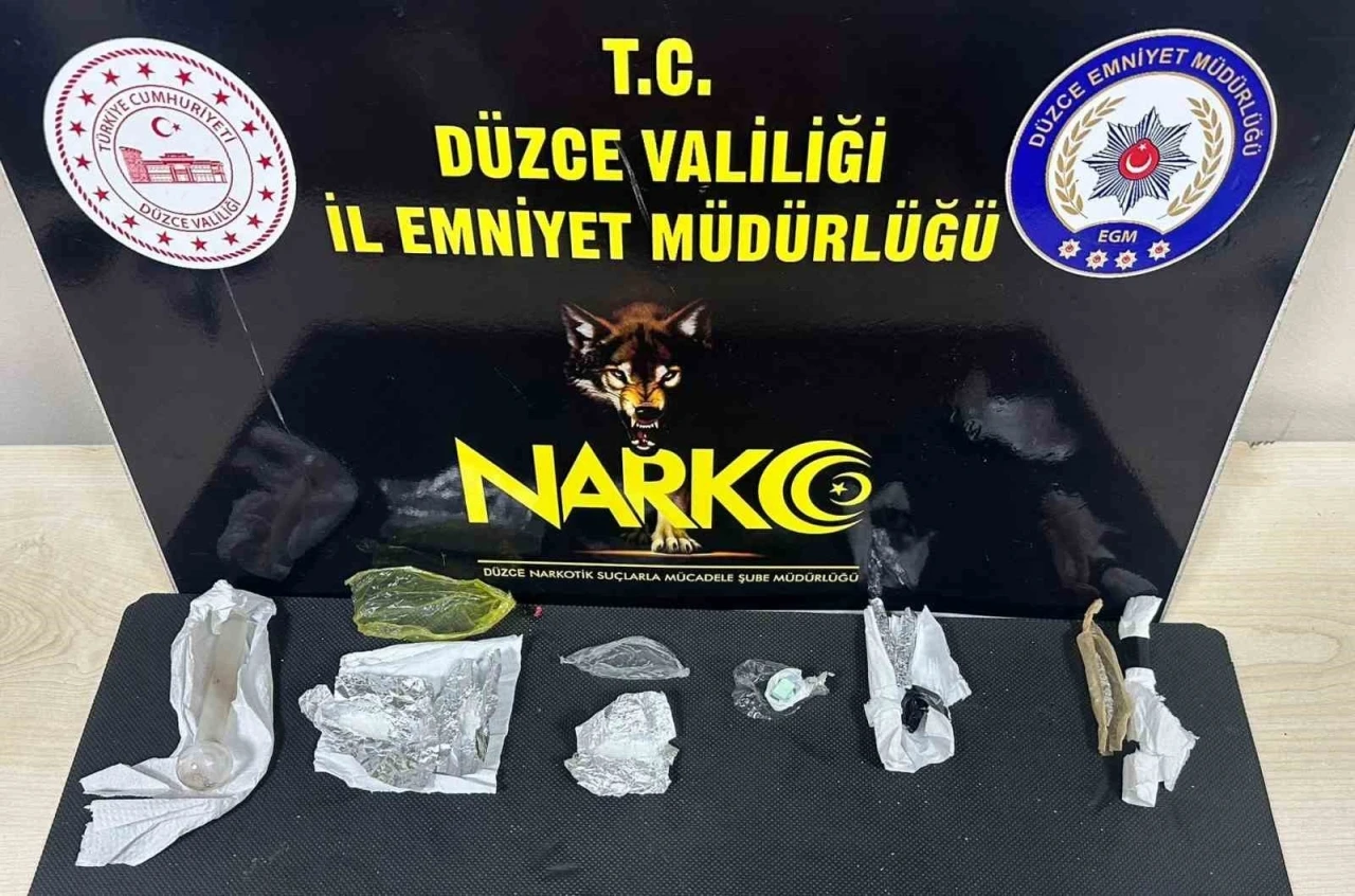 Düzce’de polisten uyuşturucu operasyonu
