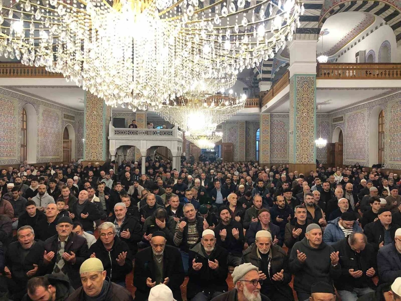 D&uuml;zce&rsquo;de Regaip Kandili idrak edildi
