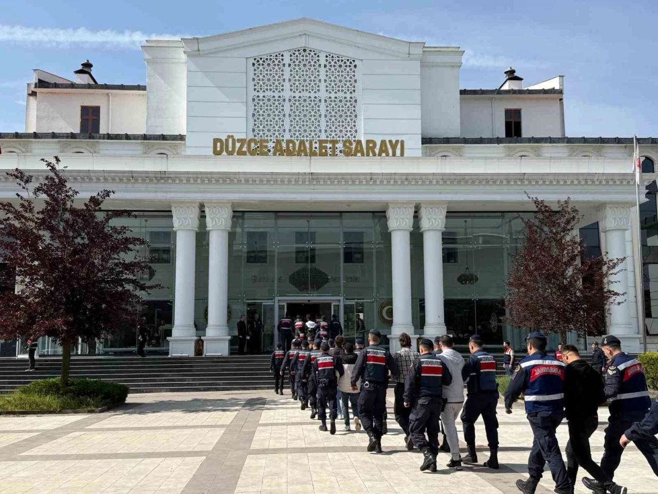 Düzce’de uyuşturucudan 18 kişi tutuklandı
