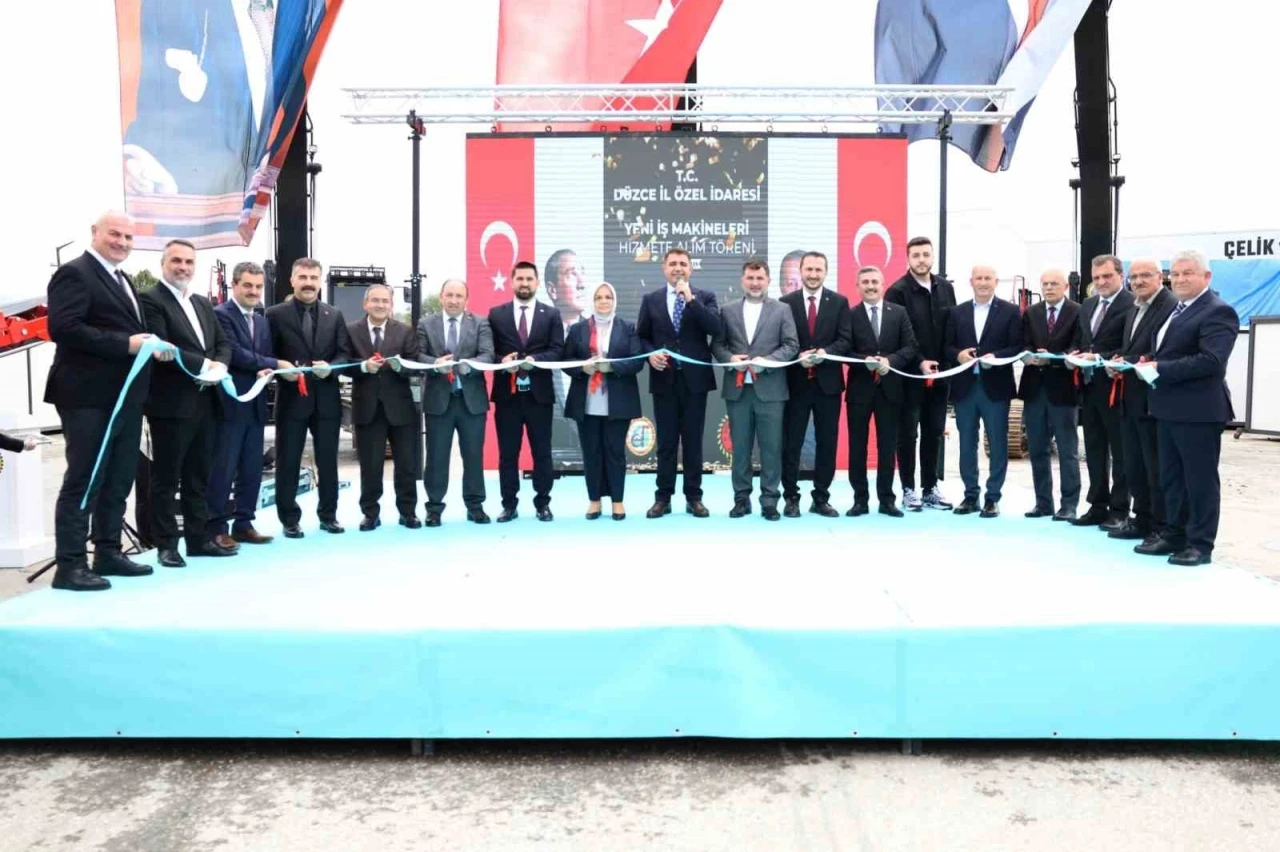 Düzce’de yeni 24 adet iş makinası hizmete alındı
