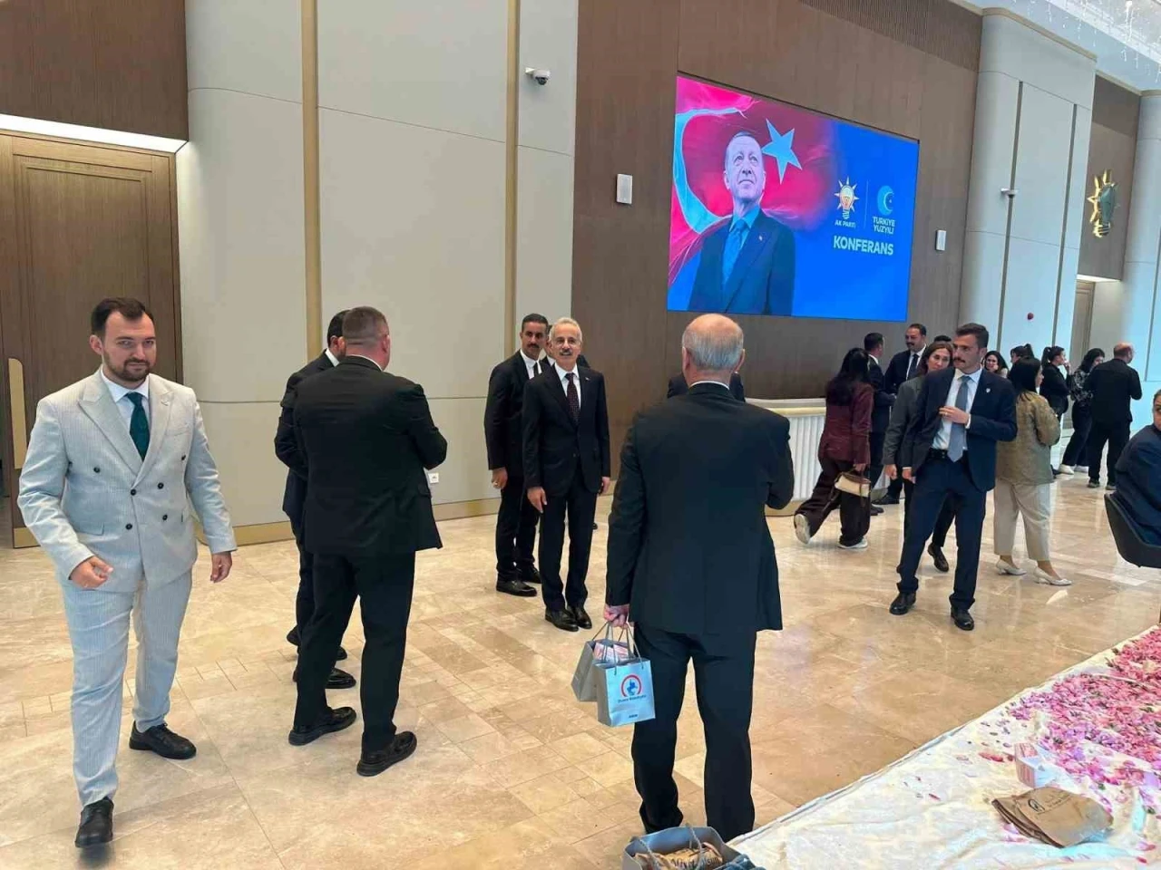 D&uuml;zce&rsquo;nin meşhur &uuml;r&uuml;nleri Ankara&rsquo;ya taşındı
