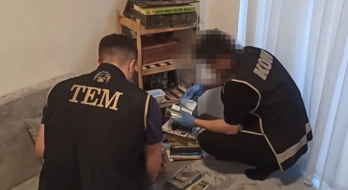 D&uuml;zce ve Bursa&rsquo;da DEAŞ operasyonu: 13 g&ouml;zaltı
