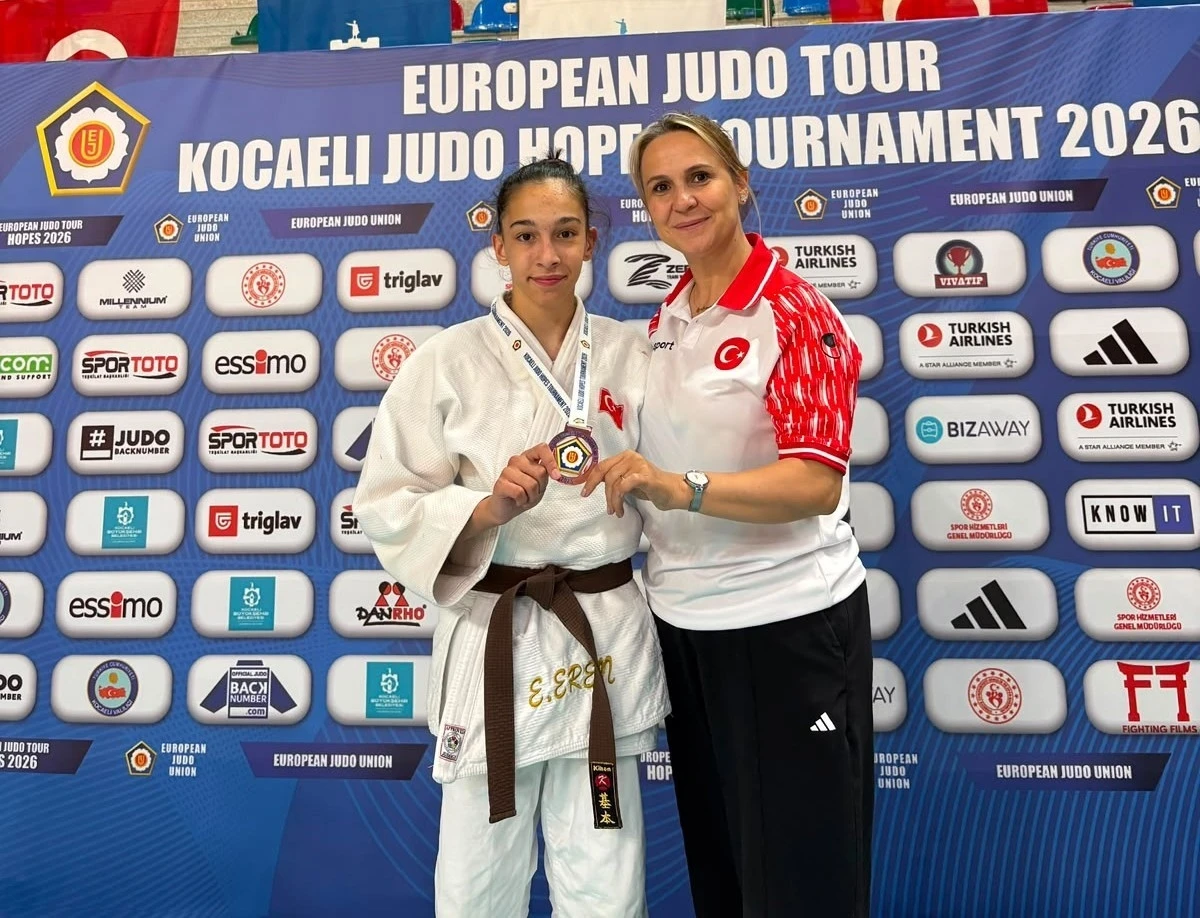 D&uuml;zceli judocu Erva Eren Avrupa &uuml;&ccedil;&uuml;nc&uuml;s&uuml; oldu
