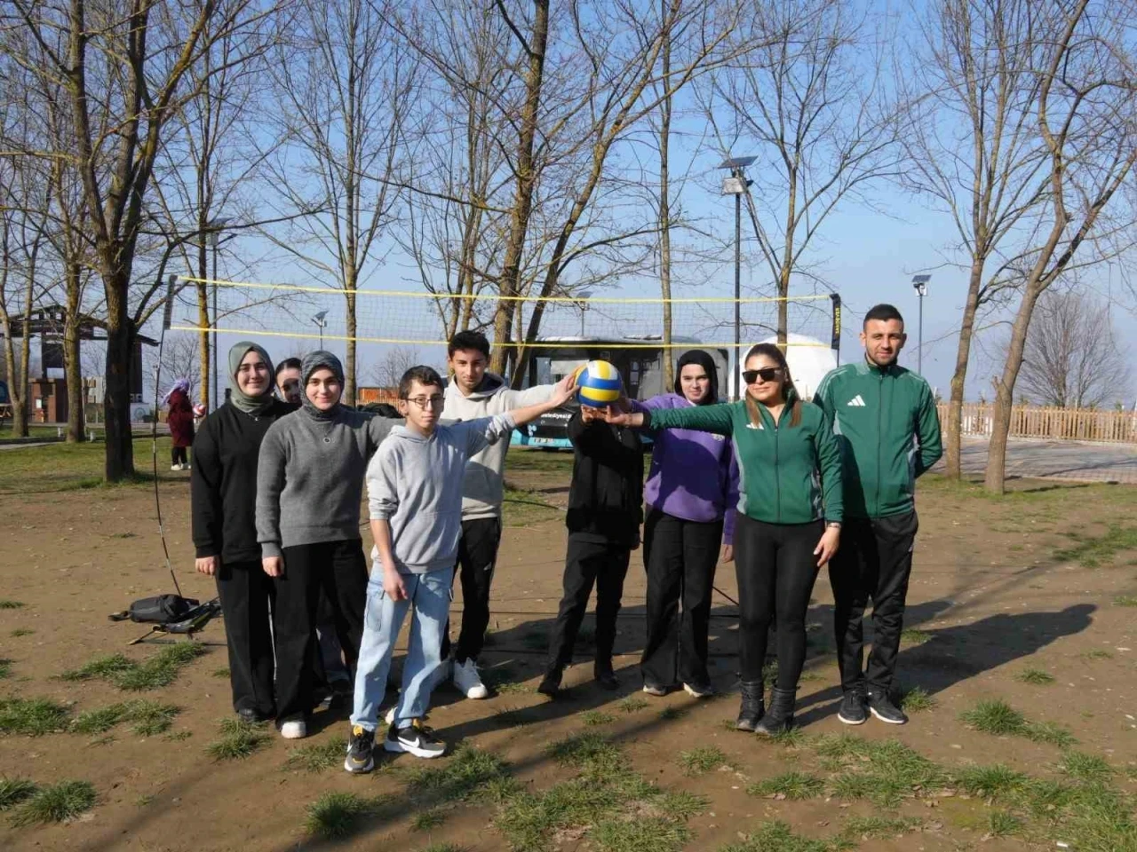 D&uuml;zceliler 7&rsquo;den 70&rsquo;e sporla buluştu
