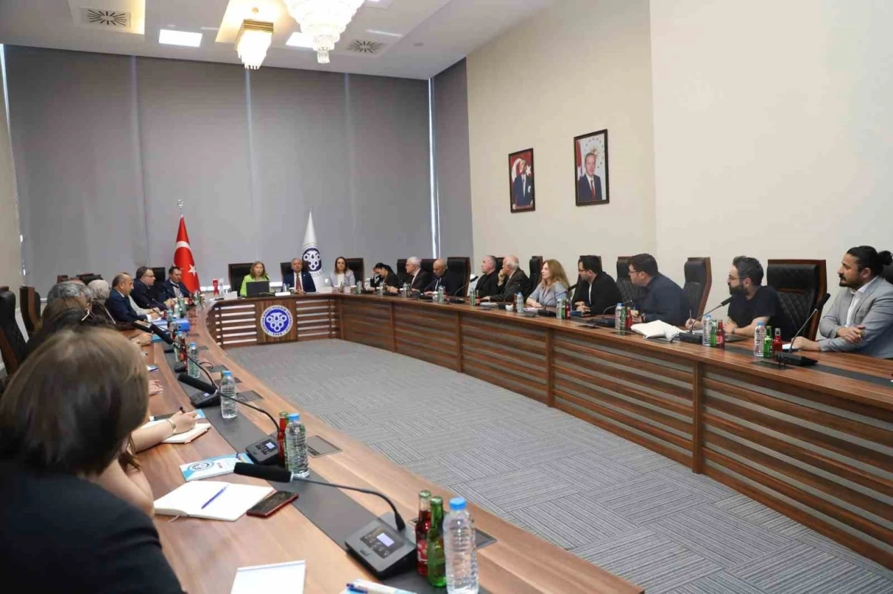 EBY&Uuml;&rsquo;de Y&Ouml;KAK Kurumsal Akreditasyon Ara Değerlendirme saha ziyareti tamamlandı
