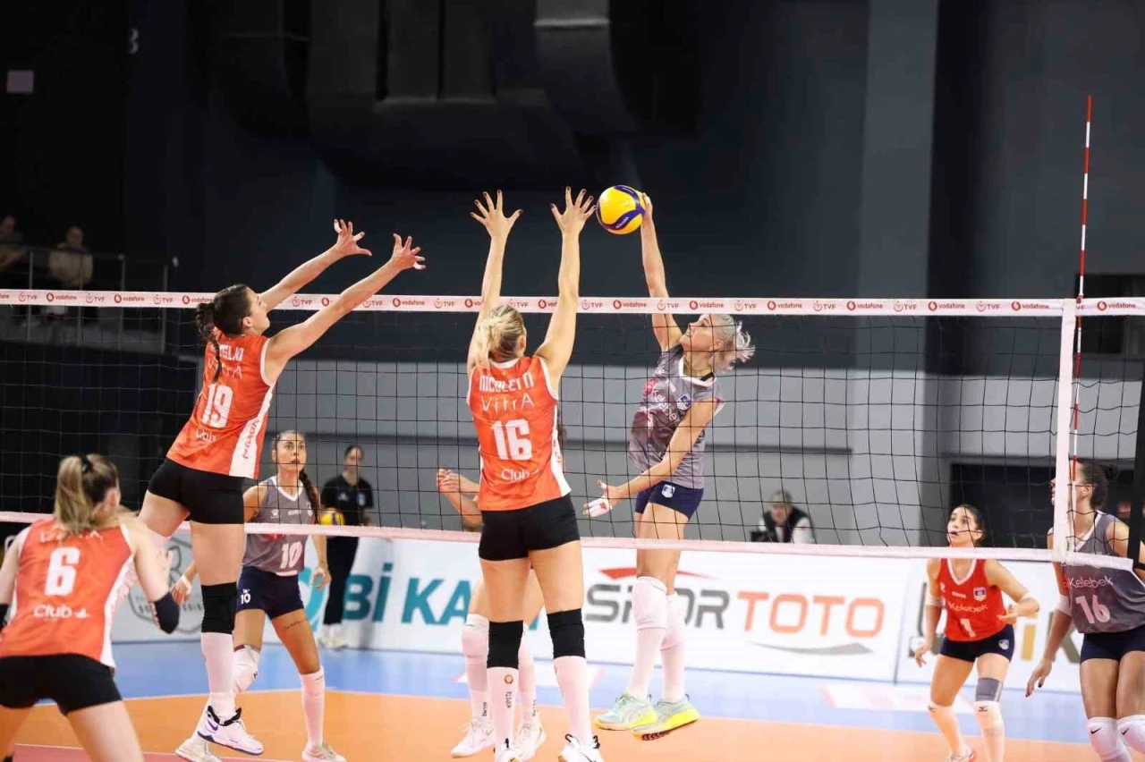 Eczacıbaşı Dynavit, deplasmanda set vermedi